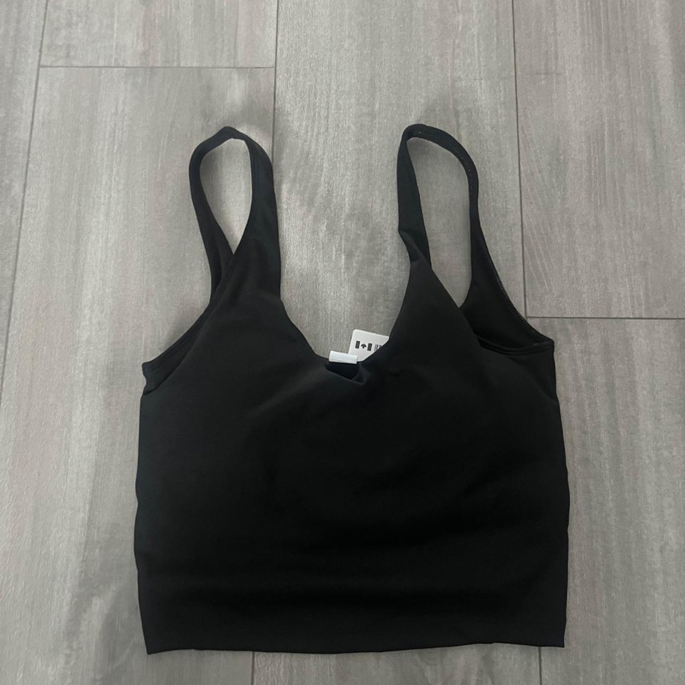 Lululemon Size 4 Top